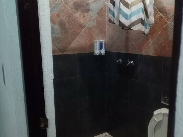 مبيت وإفطار Antique Garcia