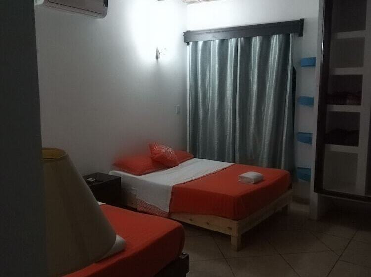 مبيت وإفطار Antique Garcia