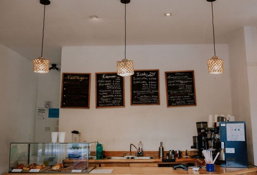 住宿加早餐  Karao   Guancaste Airport