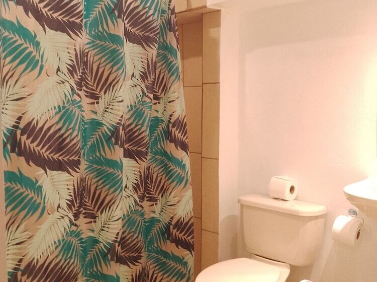 住宿加早餐  Karao   Guancaste Airport