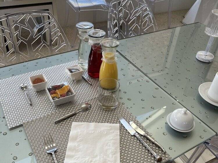 ベッドアンドブレックファースト Starlight Boutique