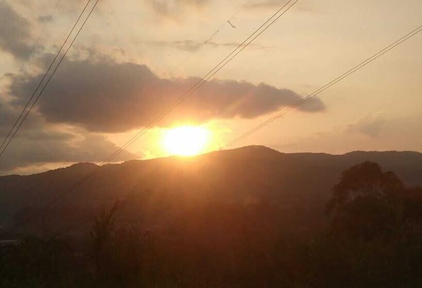 ベッドアンドブレックファースト Sweet Home Suítes