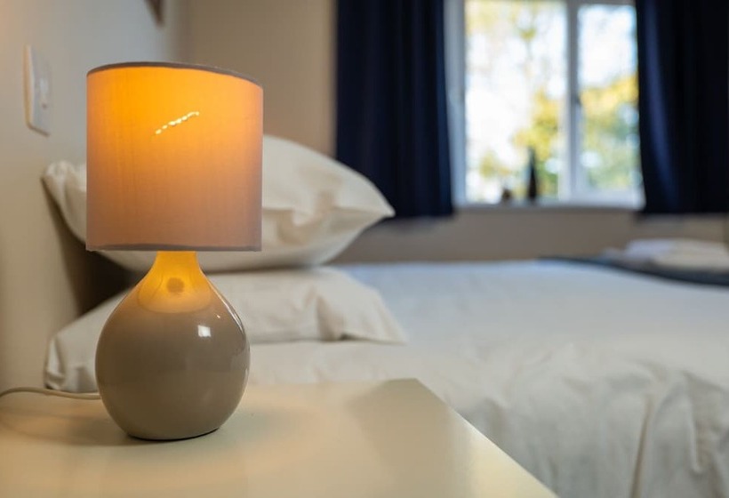 ベッドアンドブレックファースト The Malt Shovel Inn