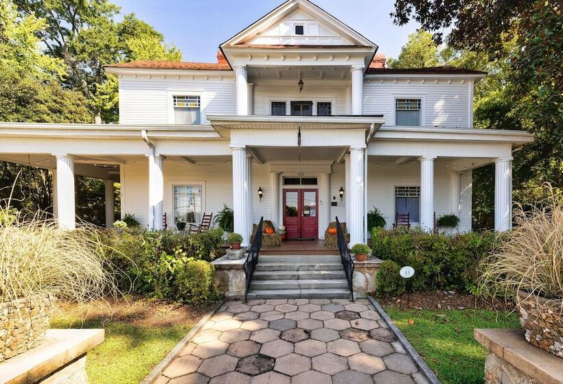 مبيت وإفطار Veranda Historic Inn