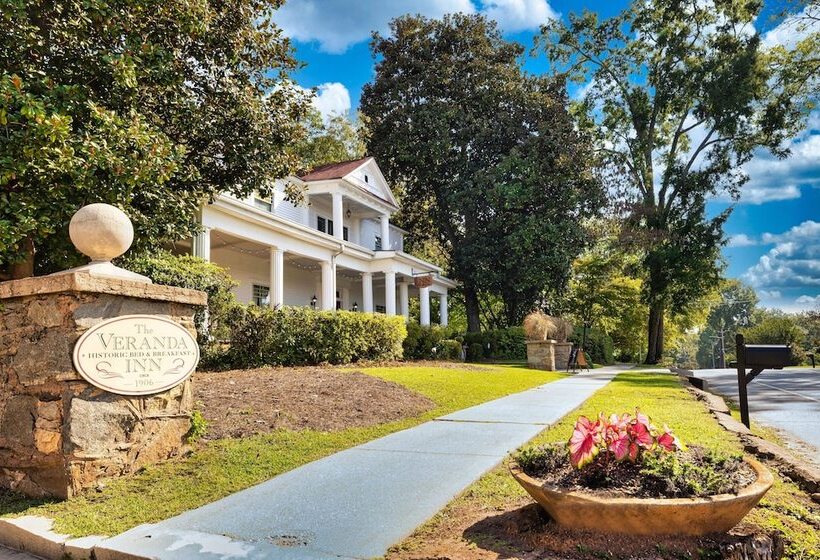 مبيت وإفطار Veranda Historic Inn