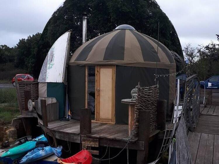 Bembridge Harbour Yurt   Log Burner   Wifi