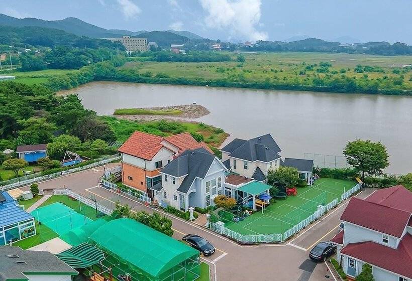 Daebudo Fullhouse Pension