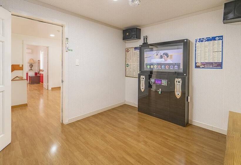 Daebudo Fullhouse Pension