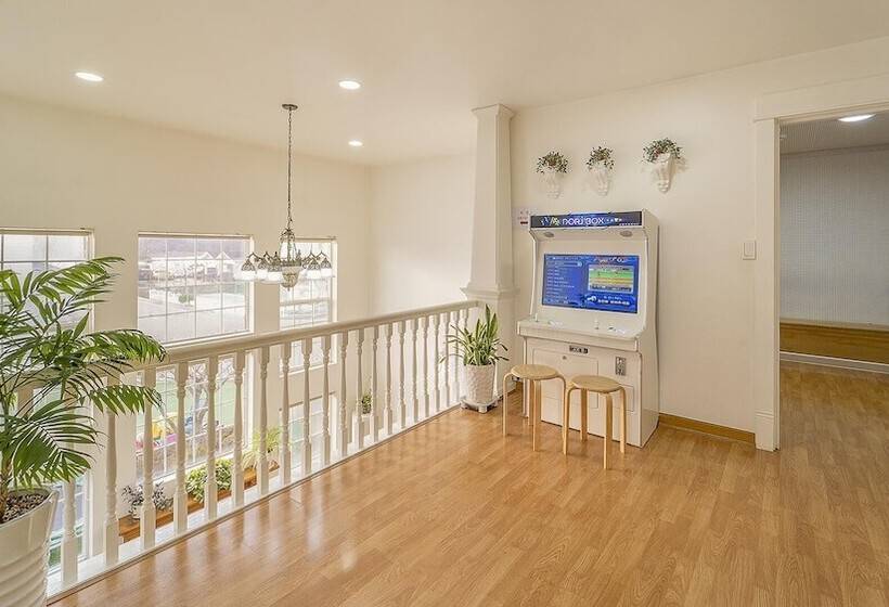 Daebudo Fullhouse Pension