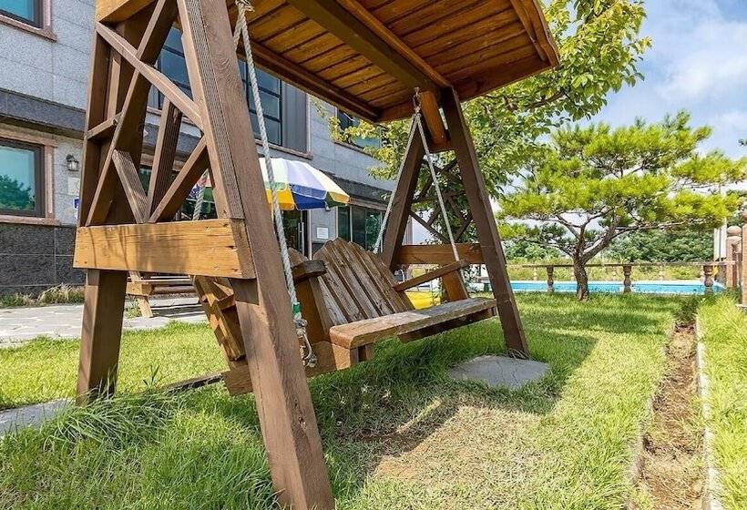 Daebudo Juni Pension