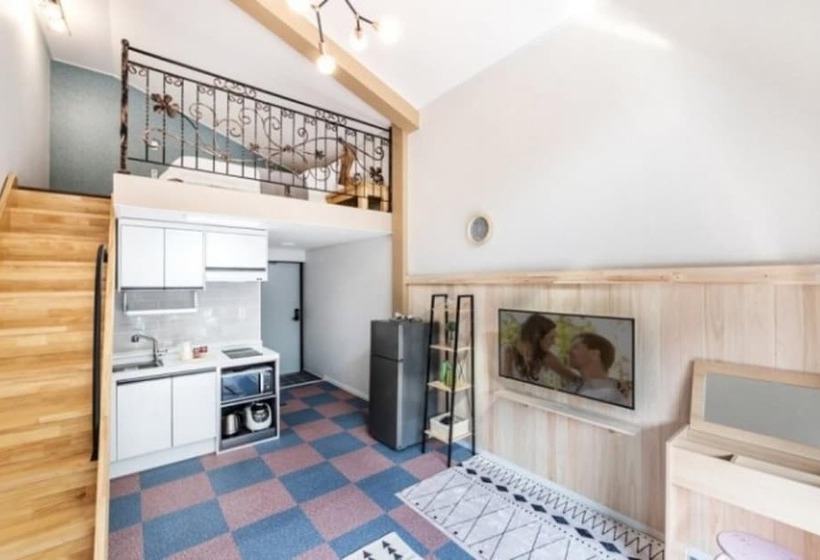 Hadong Jayeonaega Pension