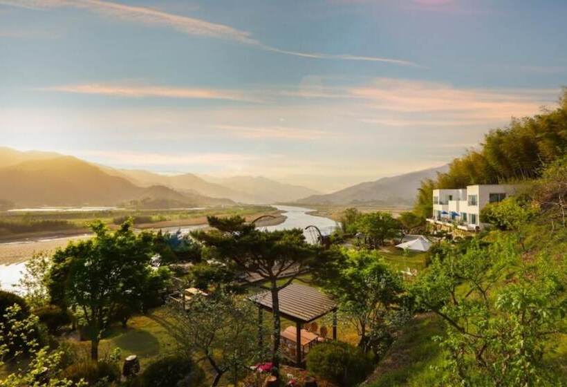 Hadong Mulkkot Gardens Pension