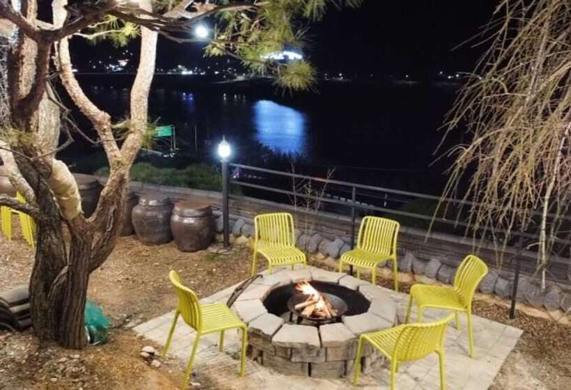 Hadong Mulkkot Gardens Pension