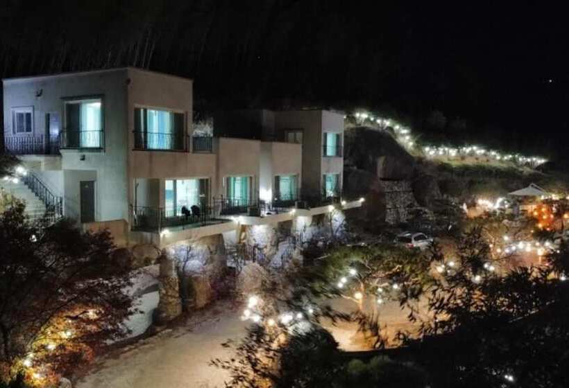 Hadong Mulkkot Gardens Pension