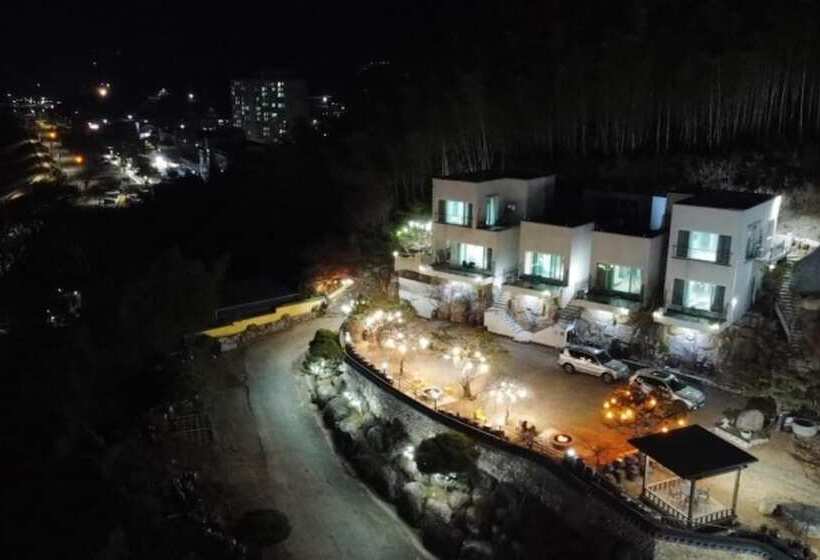 Hadong Mulkkot Gardens Pension