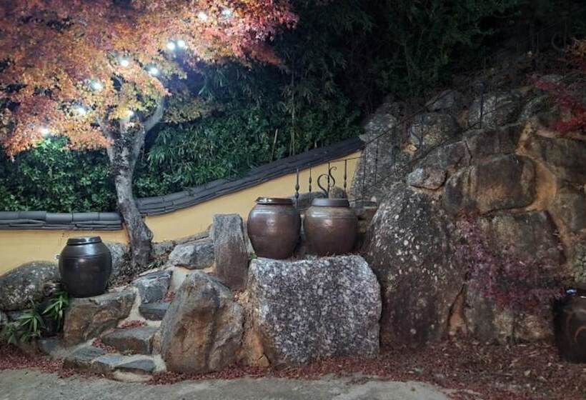 Hadong Mulkkot Gardens Pension