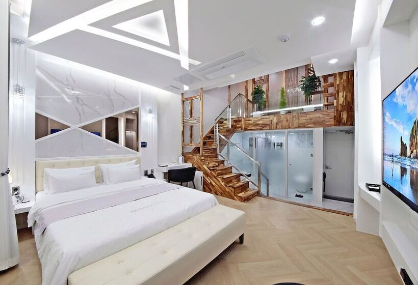 Haman Best Self Check In Motel