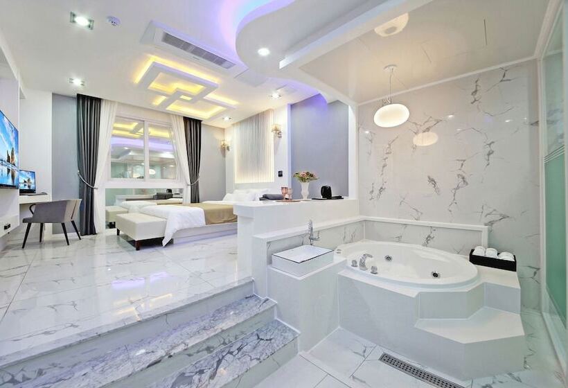 Haman Best Self Check In Motel