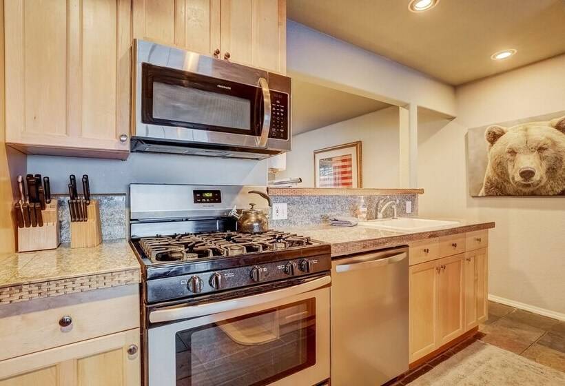 Heavenly Haven Near Boulder Lodge