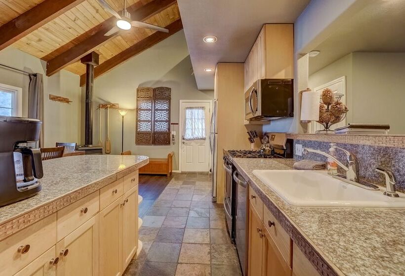 Heavenly Haven Near Boulder Lodge