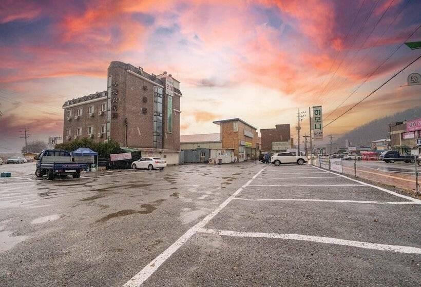 Hongcheon Woodeungjang Motel