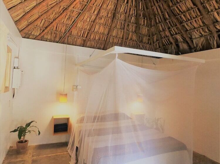 Hostal Punta Paraíso Cabañas