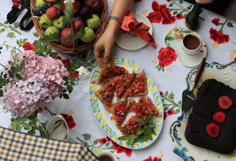 호텔 7 Pines Kasauli