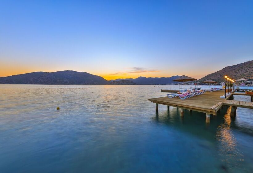 فندق Almond Bungalow