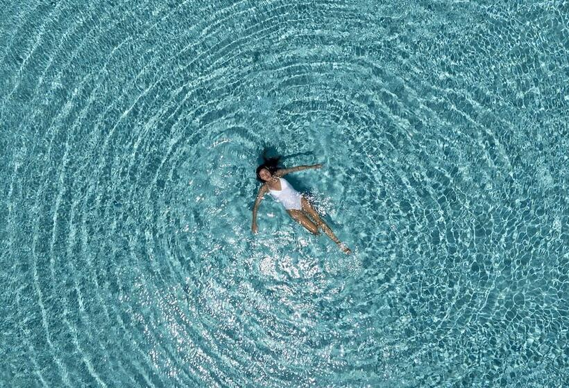 Отель Amira Luxury Resort & Spa Adults Only