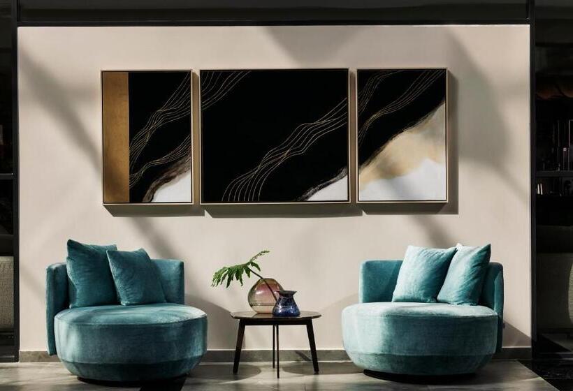 Отель Amira Luxury Resort & Spa Adults Only