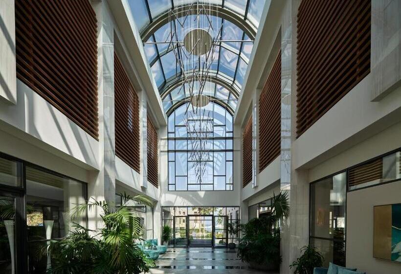 Отель Amira Luxury Resort & Spa Adults Only