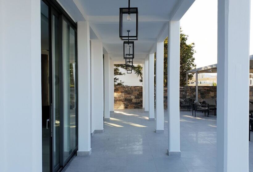 ホテル Amounda Bay