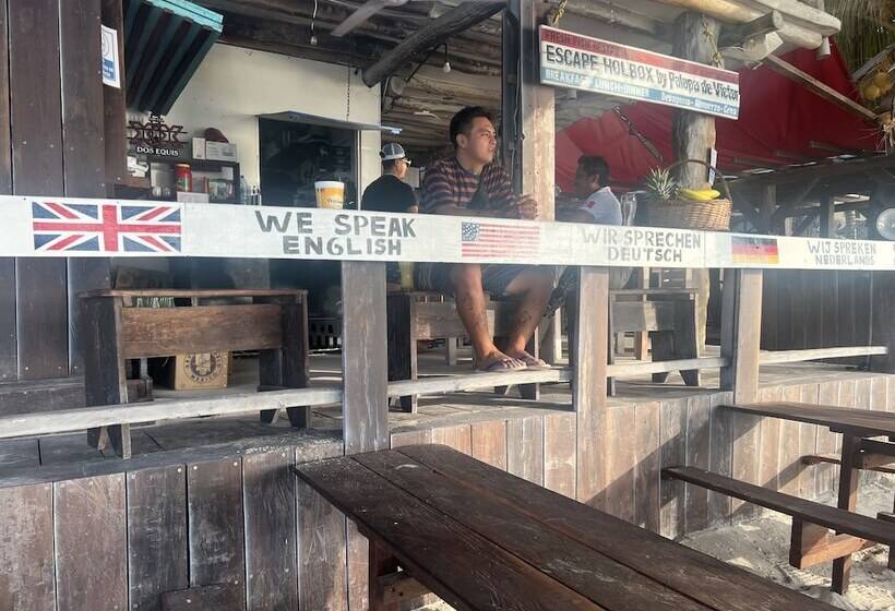 בית מלון כפרי Beach Club Escape Holbox