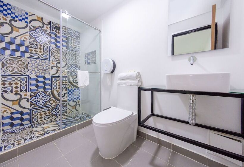 בית מלון כפרי Ayenda Bee