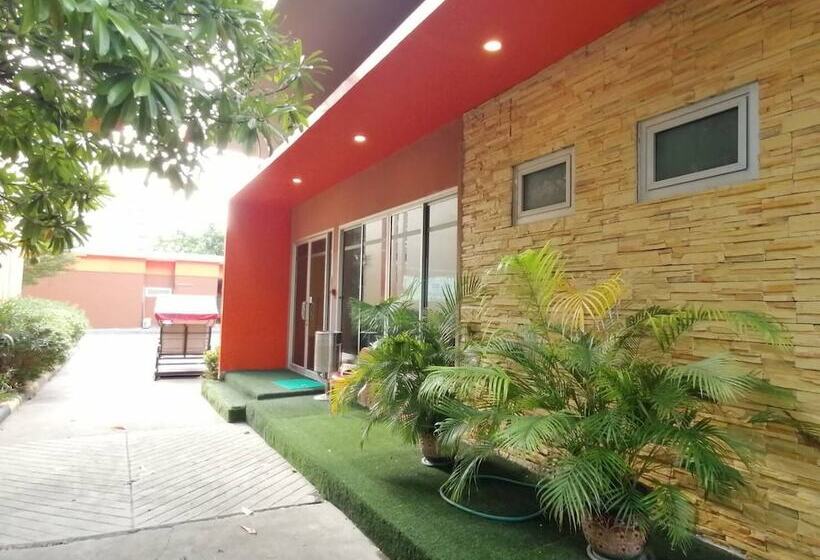 Отель Bangkok Grand Resort