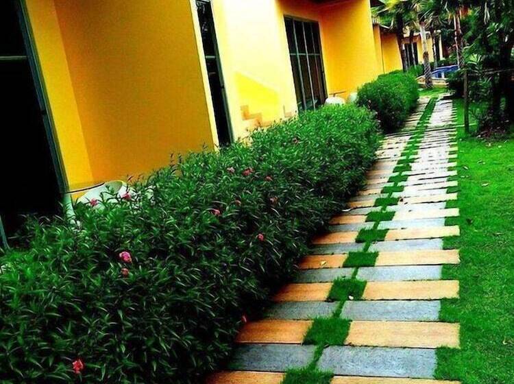 Отель Bangkok Grand Resort