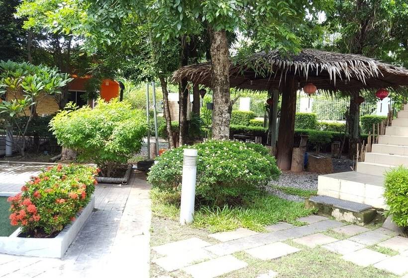 Отель Bangkok Grand Resort