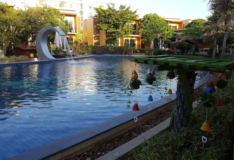 Отель Bangkok Grand Resort