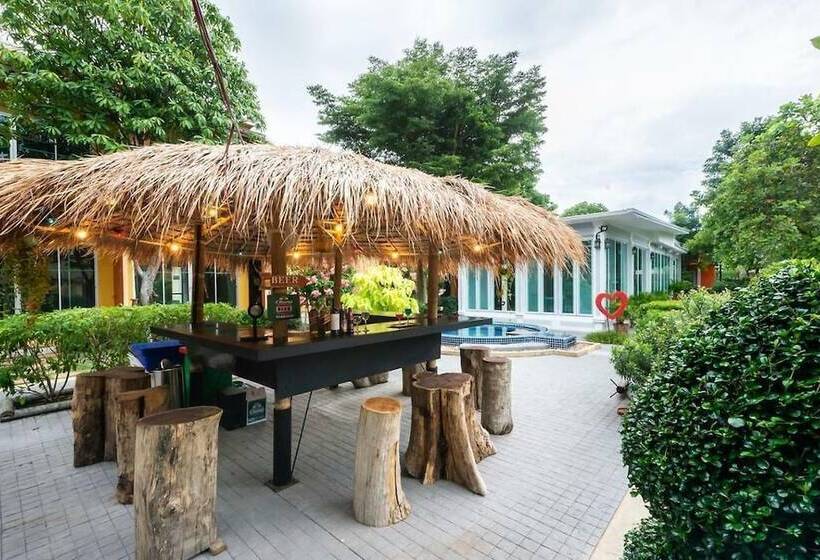 Отель Bangkok Grand Resort