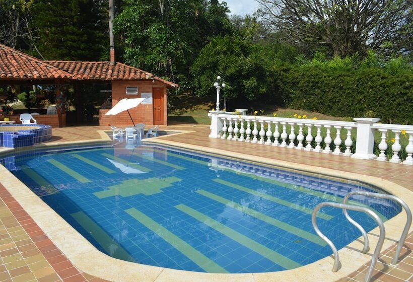 Отель Campestre