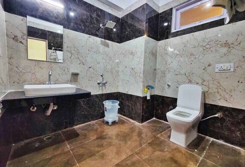 فندق Celebriti By Aransh Group