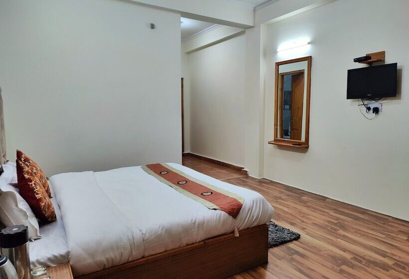 فندق Celebriti By Aransh Group