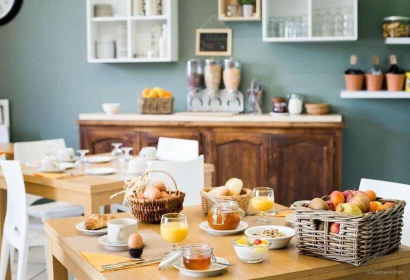 호텔 Domaine De Garabaud