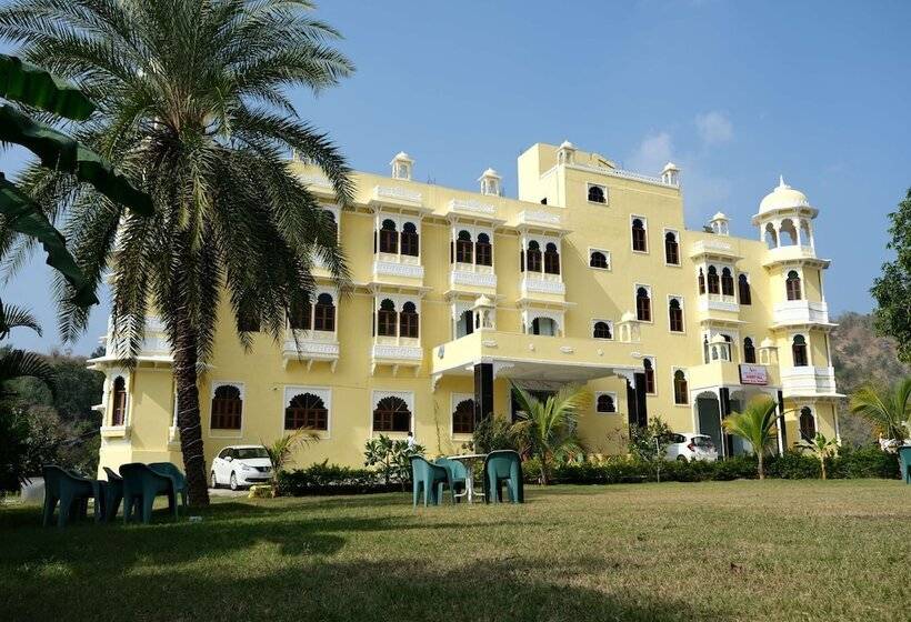 فندق Doongar Fort Gurukripa Hilltop Resorts