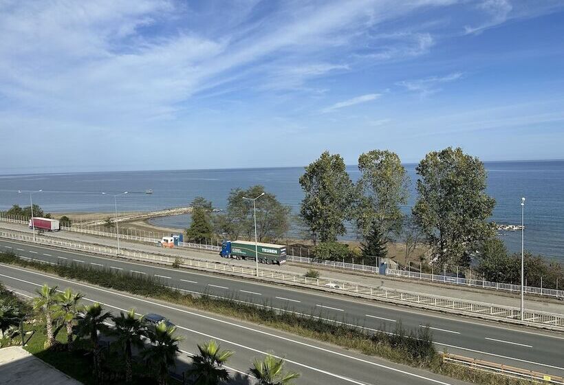 فندق şehrar Suit