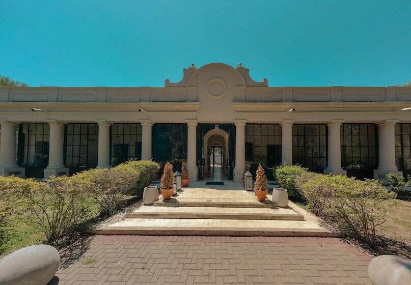 هتل Estancia La Hungria