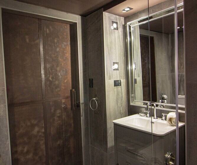 هتل Estancia La Hungria