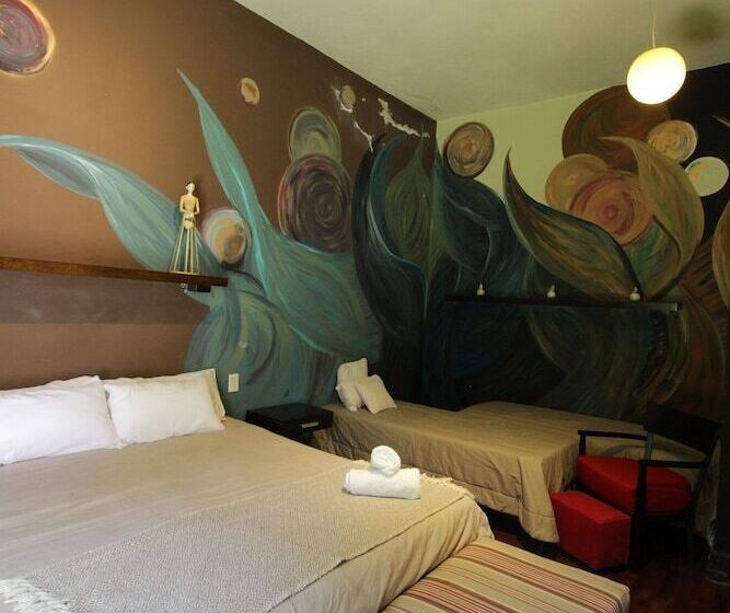 هتل Estancia La Hungria