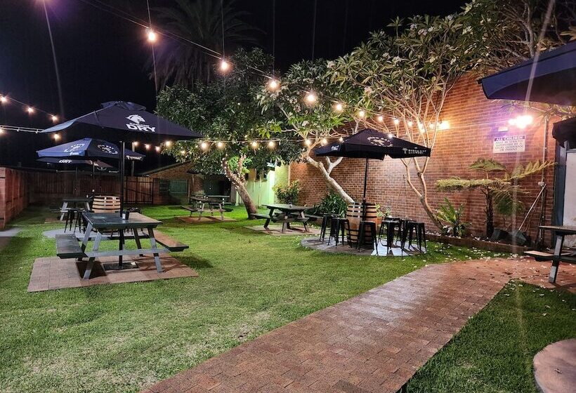 בית מלון כפרי Exchange