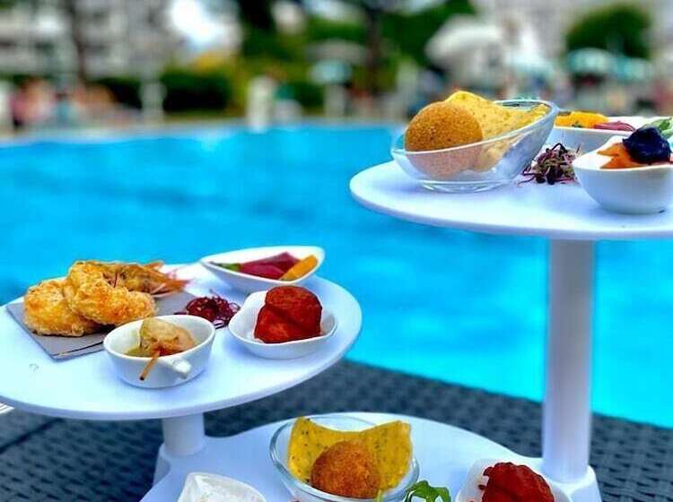 فندق Falcone